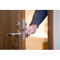 Soluciones para puertas - espaciocomunitario